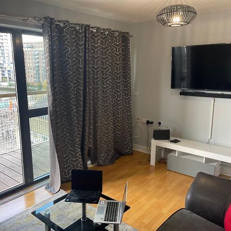 Remo Apartments Near Canary Wharf & 02 Arena London Bagian luar foto